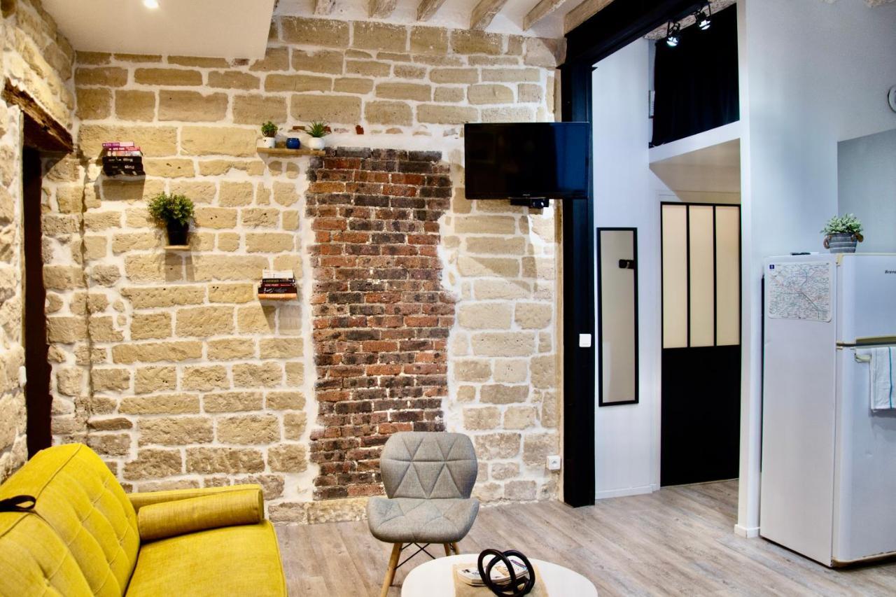 Apartment Sweet Virtue-center Of Paris, 2 Bedroom Paris